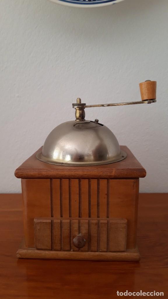 Antig&uuml;edades: Molinillo de caf&eacute; - Foto 1