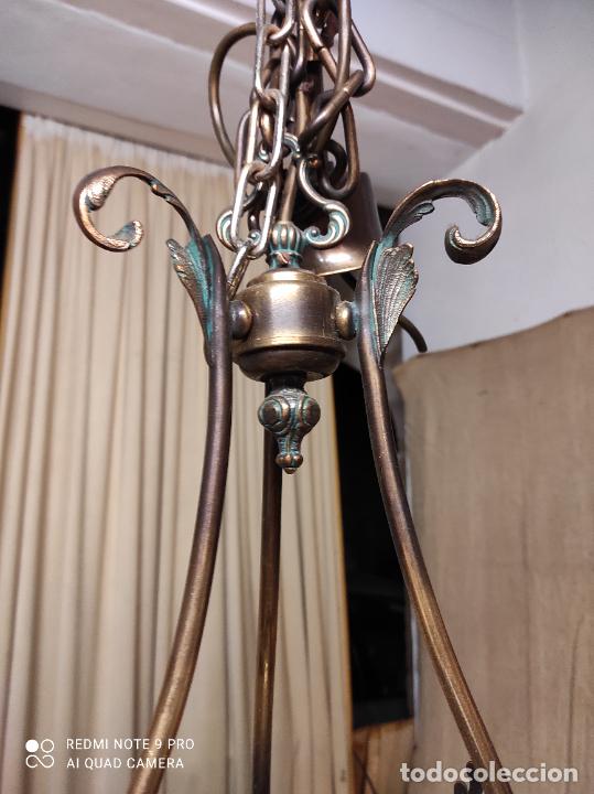 Antig&uuml;edades: lampara de bronce y cristal - Foto 3