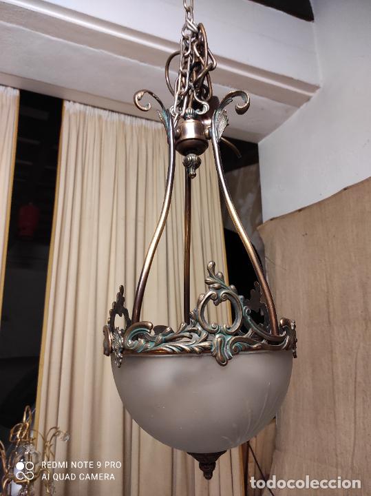 Antig&uuml;edades: lampara de bronce y cristal - Foto 4