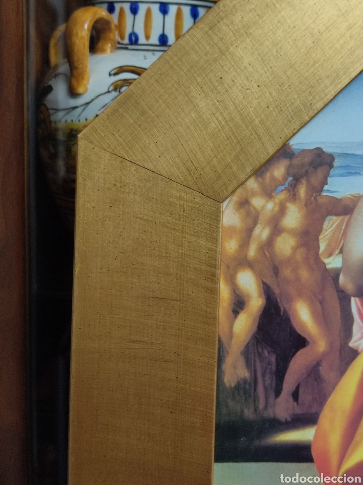 Antig&uuml;edades: Cuadro octogonal de madera con l&aacute;mina religiosa - Foto 4