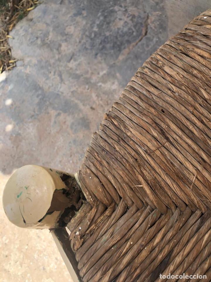 Antig&uuml;edades: SILLA ANTIGUA DE MADERA Y ENEA. - Foto 4