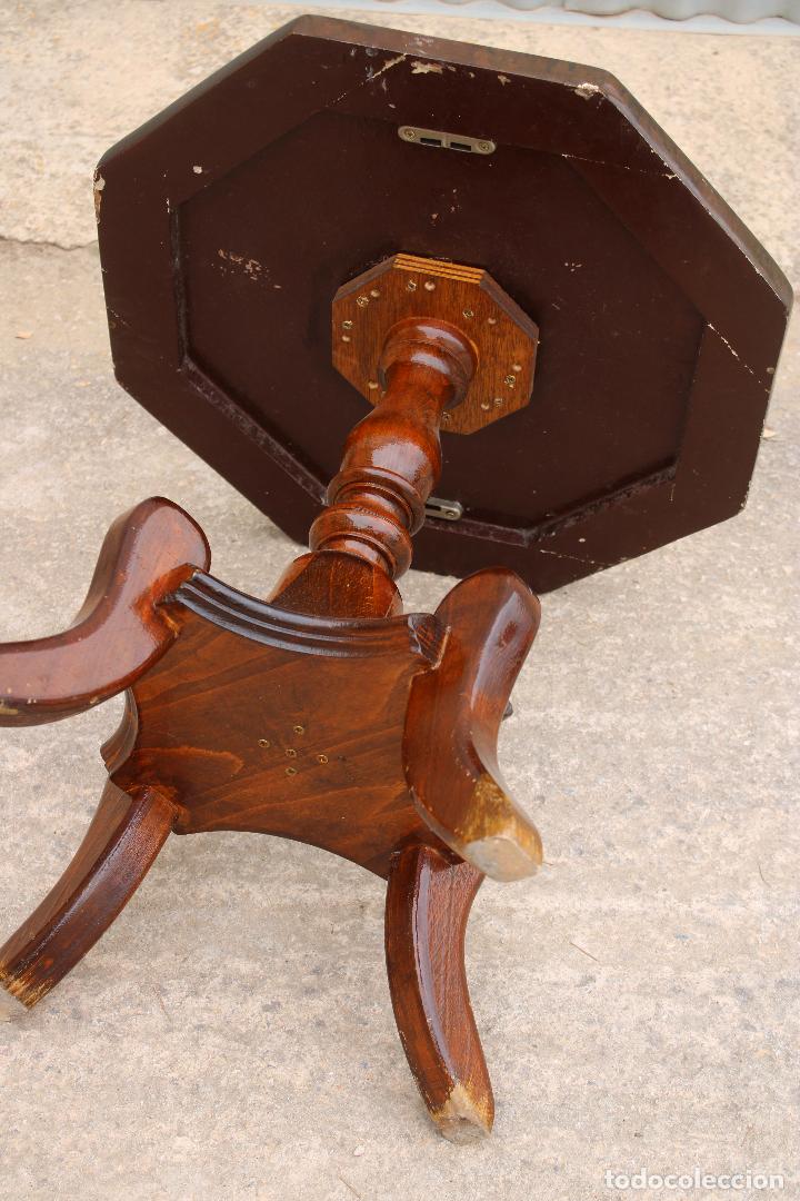 Antig&uuml;edades: top de mesa oct&aacute;gono en madera simil marmol - Foto 2