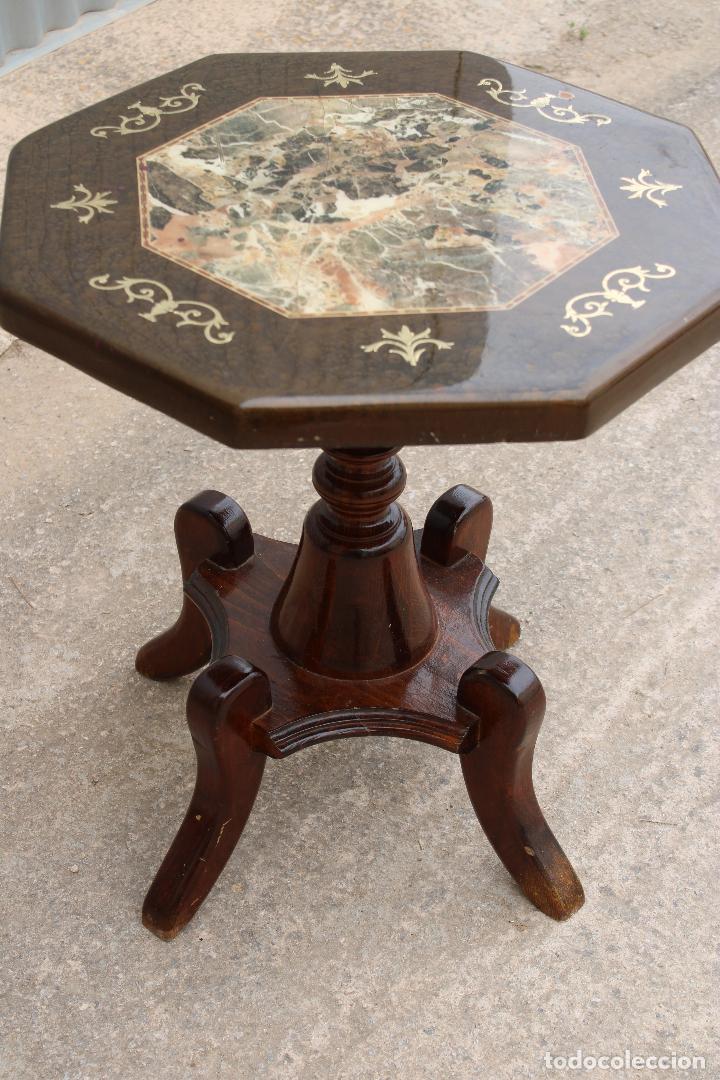 Antig&uuml;edades: top de mesa oct&aacute;gono en madera simil marmol - Foto 4
