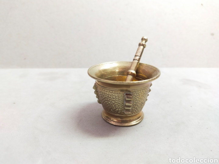 Antig&uuml;edades: MORTERO O ALMIREZ DE BRONCE, CON MANO. MINIATURA. - Foto 1
