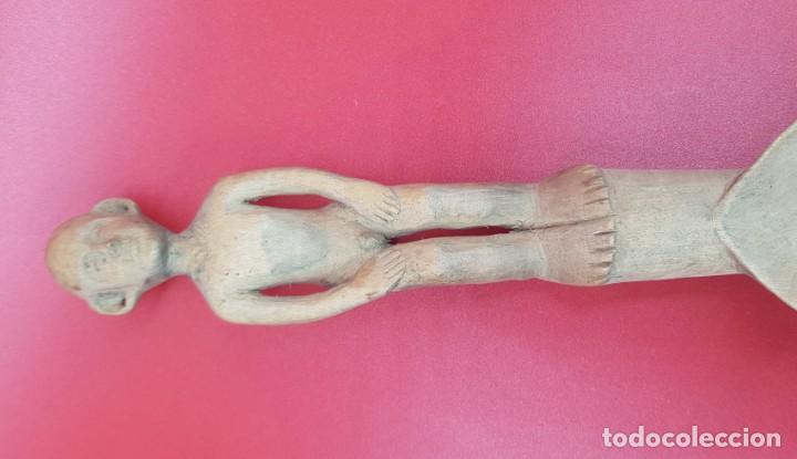 Antig&uuml;edades: Cuchara tallada &eacute;tnica - Foto 2