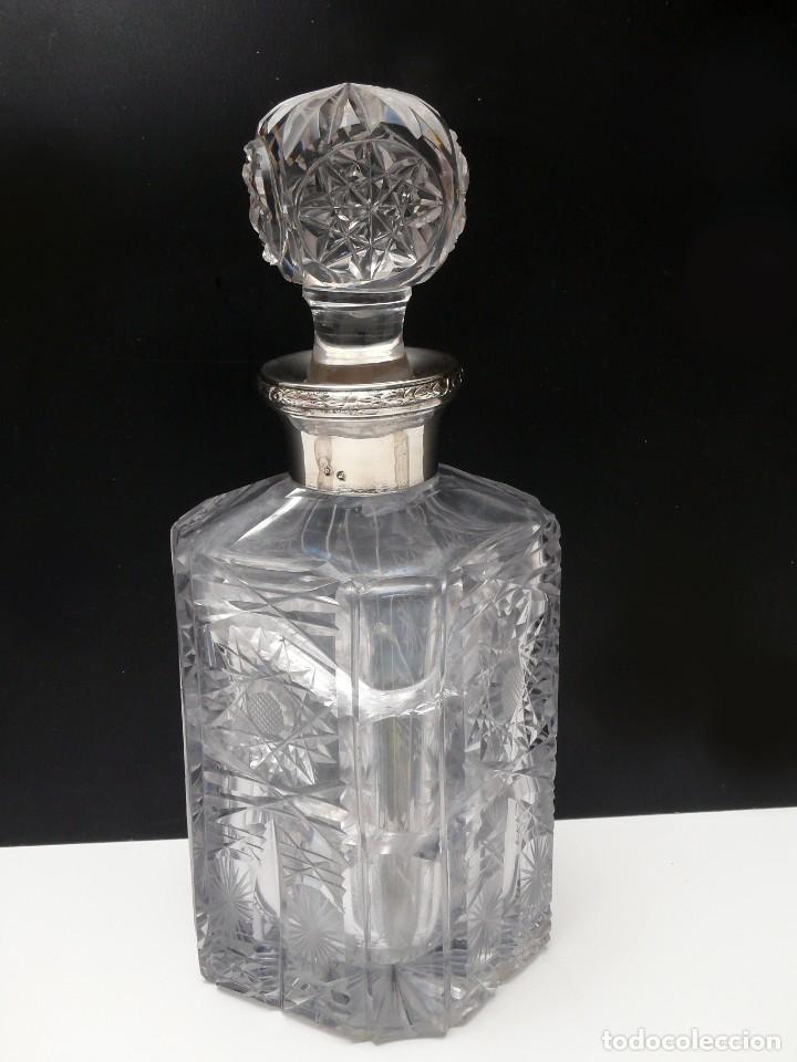 Antig&uuml;edades: Botella de licor de cristal de Bohemia - Foto 1
