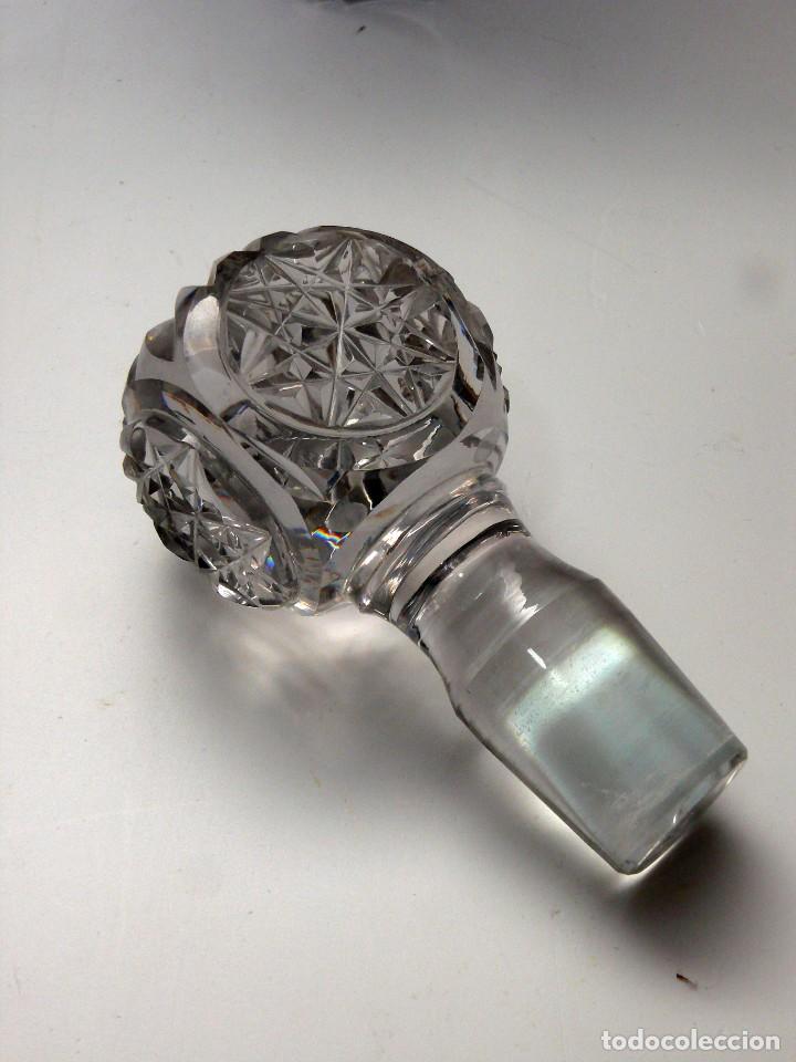 Antig&uuml;edades: Botella de licor de cristal de Bohemia - Foto 4
