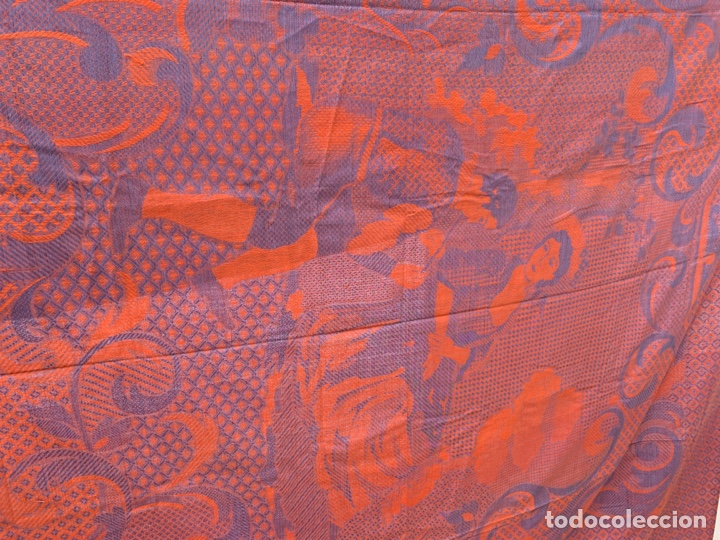 Antig&uuml;edades: Colcha antigua adamascada - Foto 10