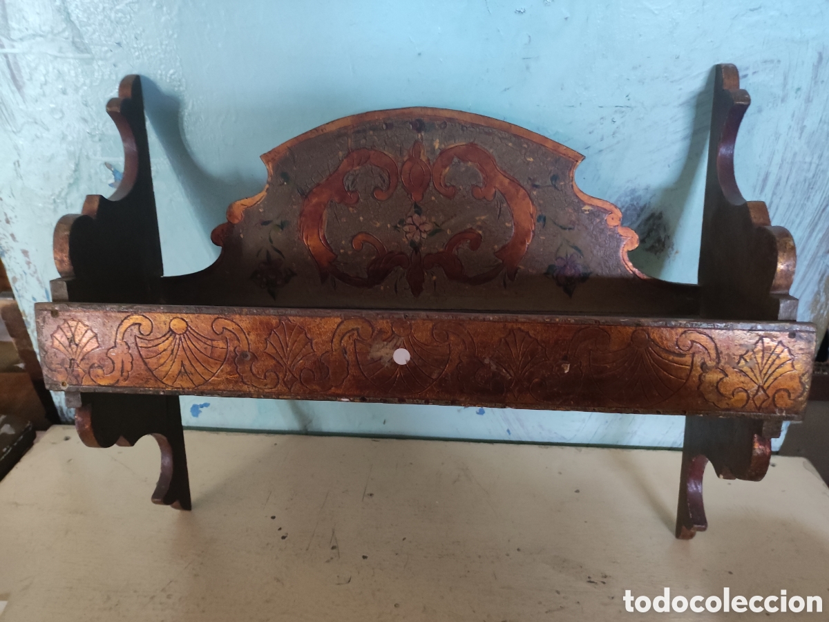 Antig&uuml;edades: Repisa policromada siglo XIX - Foto 1