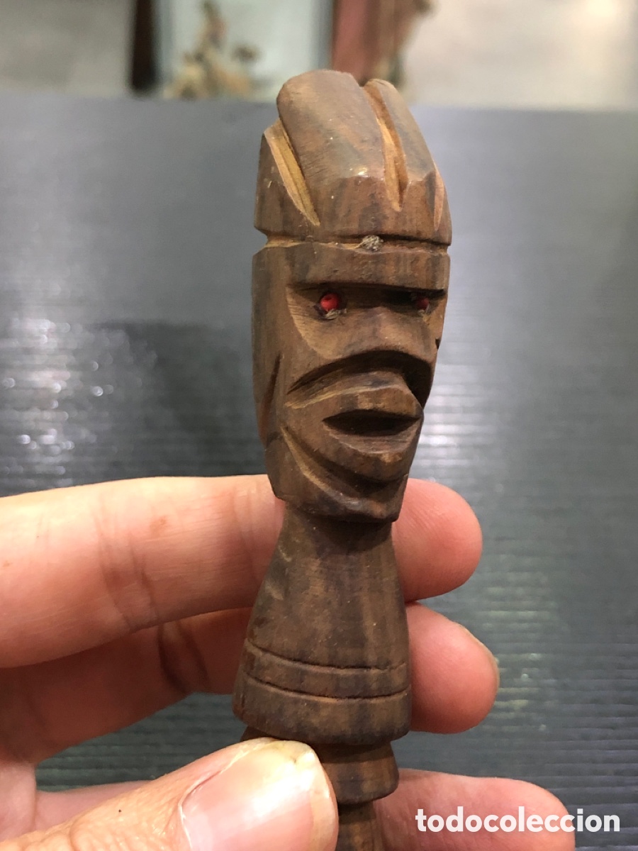 Antig&uuml;edades: Antiguo abridor de madera indigena (L43) - Foto 2