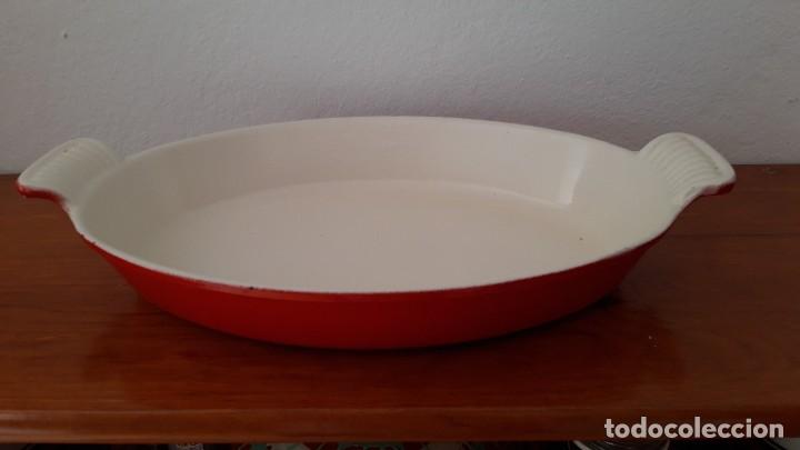 Antig&uuml;edades: Bandeja de hierro fundido esmaltado - Foto 1