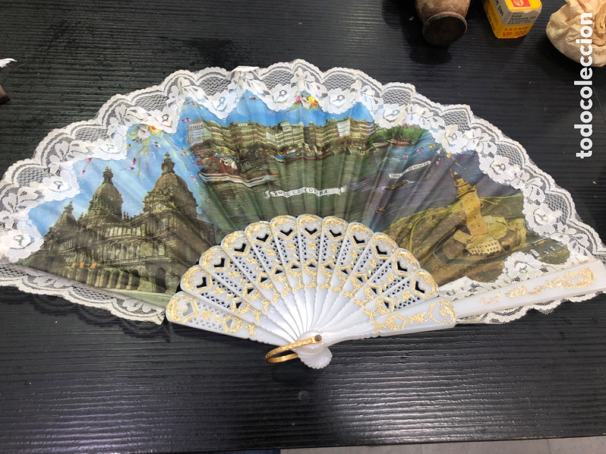 Antig&uuml;edades: Abanico recuerdo de La Coru&ntilde;a (L44) - Foto 1