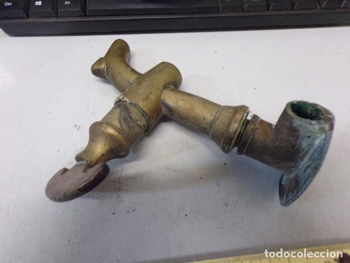 Antig&uuml;edades: ESTAMOS LIQUIDANDO. Antiguo Grifo de Bronce - Lat&oacute;n - Foto 5