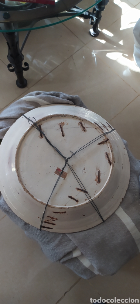 Antig&uuml;edades: Gran plato cer&aacute;mica de Triana - Foto 2
