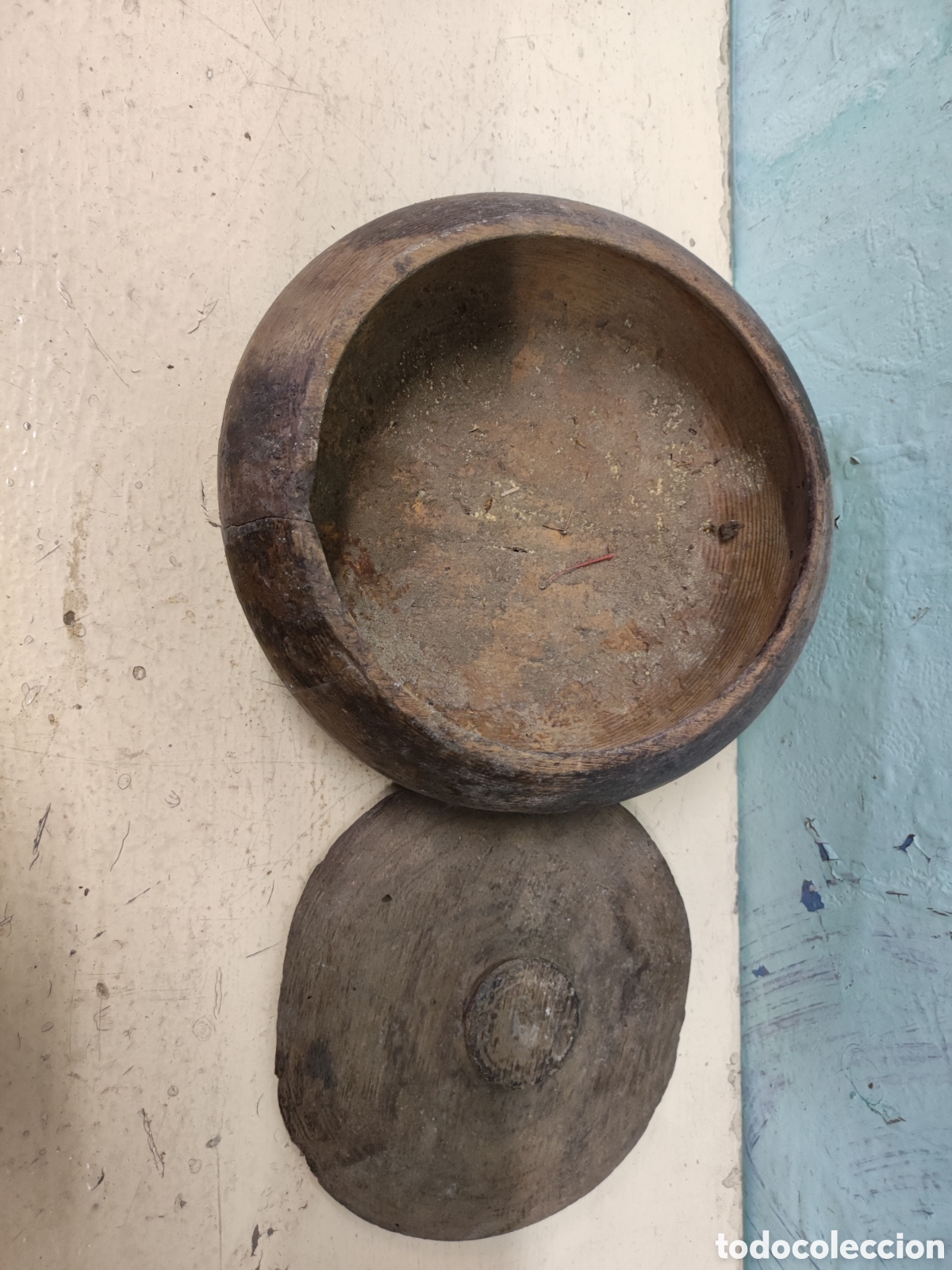 Antig&uuml;edades: Fiambrera de madera con tapa - Foto 5
