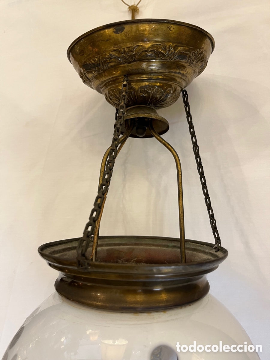 Antig&uuml;edades: Lampara farol bronce y Cristal opalina - Foto 4