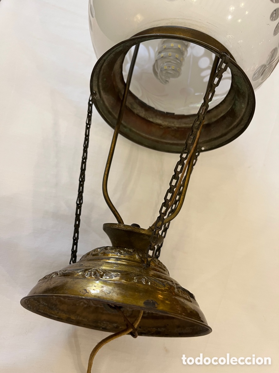 Antig&uuml;edades: Lampara farol bronce y Cristal opalina - Foto 6