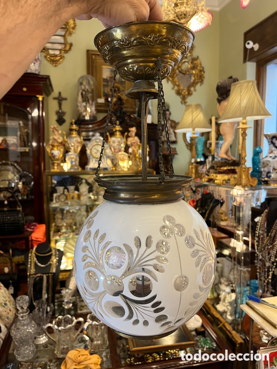 Antig&uuml;edades: Lampara farol bronce y Cristal opalina - Foto 7