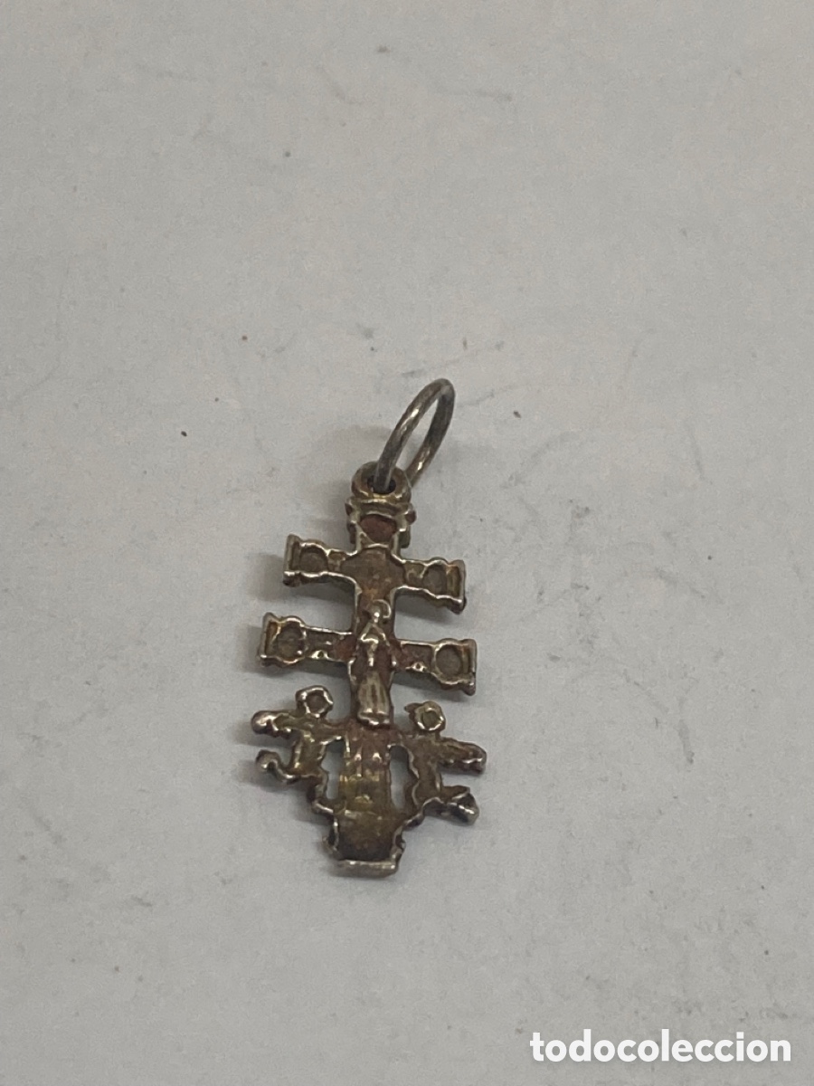 Antig&uuml;edades: Cruz de plata - Foto 2