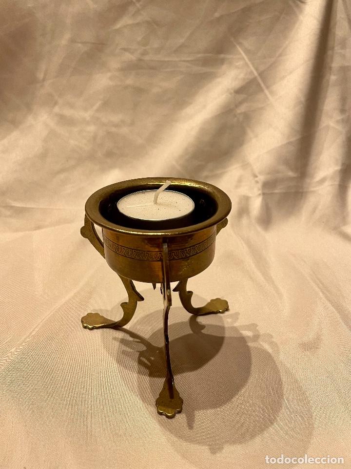 Antig&uuml;edades: PEQUE&Ntilde;O CANDELABRO EN FORMA DE PEBETERO. - Foto 1