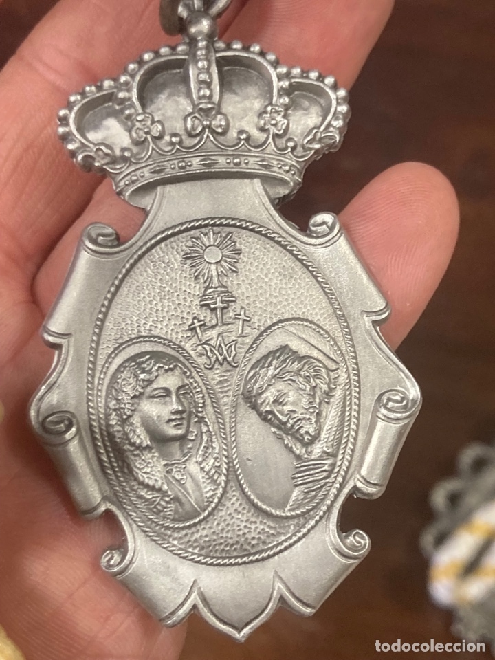 Antig&uuml;edades: Medalla de cofrad&iacute;a - Foto 2