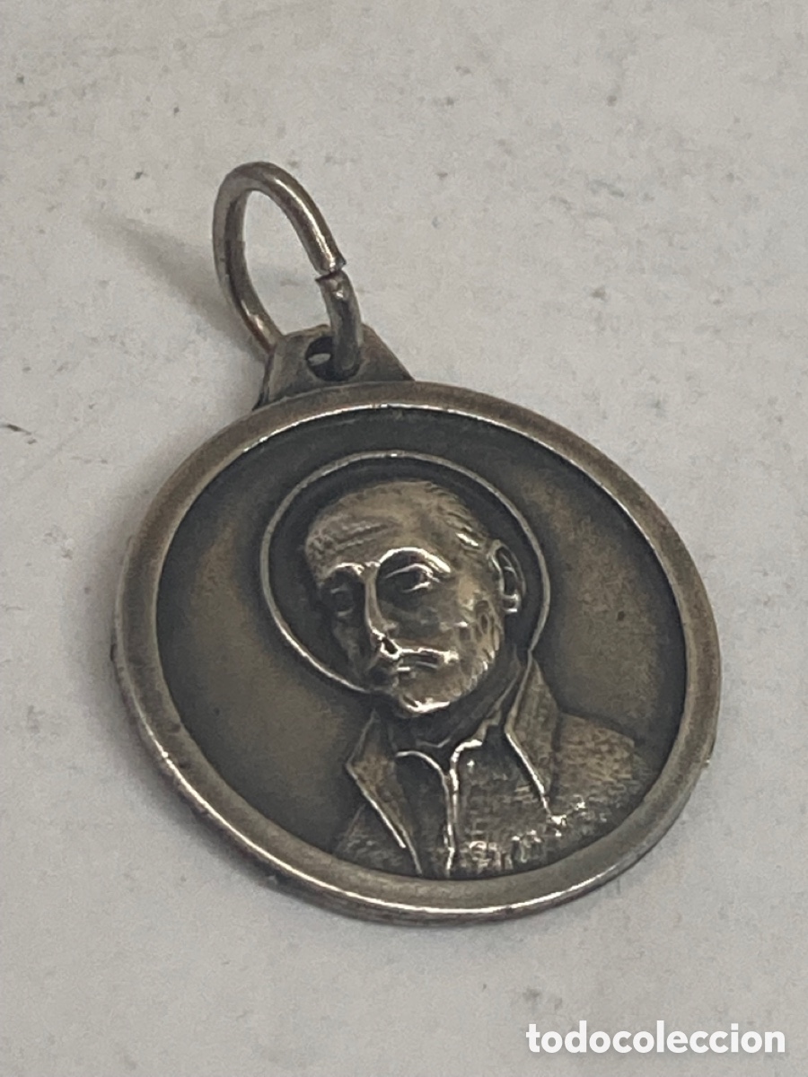 Antig&uuml;edades: Medalla de plata religiosa - Foto 2
