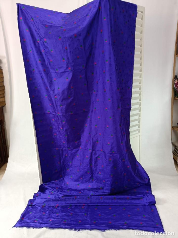 Antig&uuml;edades: TEJIDO DE SEDA MORADA, BROCHADA - Foto 3