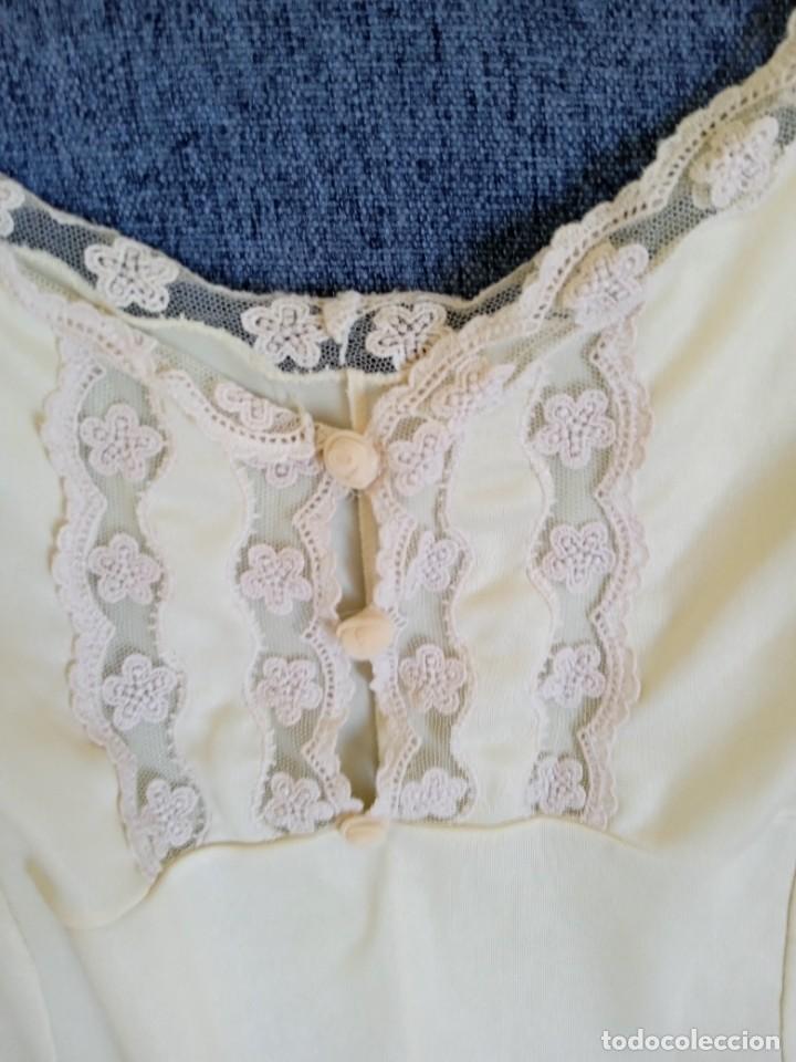 Antig&uuml;edades: Enaguas o camis&oacute;n vintage - Foto 5