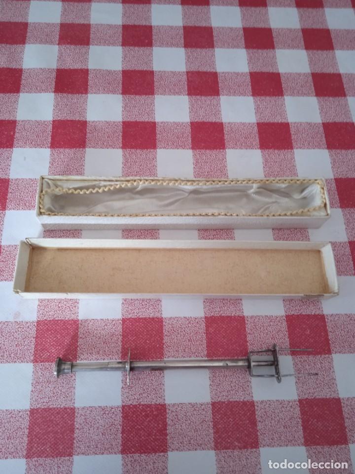 Oggetti Antichi: Pinza para hielo o limon