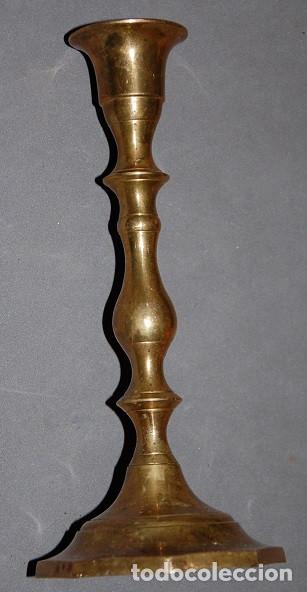 Antig&uuml;edades: ANTIGUO CANDELABRO DE LATON/BRONCE-03 - Foto 1