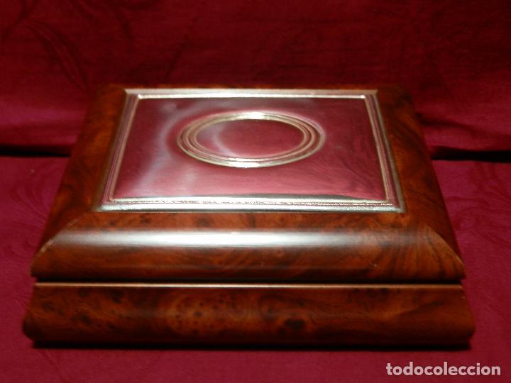 Antig&uuml;edades: PRECIOSA CAJA DE MADERA Y PLATA DE 1&ordf; LEY 13X15 CM DE BASE