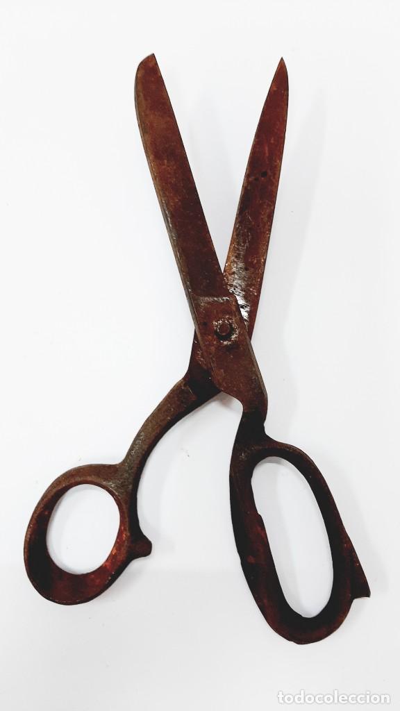 Antig&uuml;edades: Tijeras de costura antiguas
