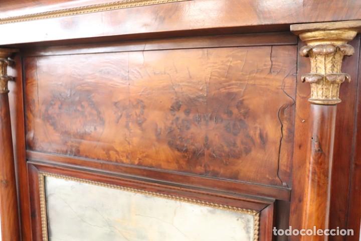 Antig&uuml;edades: Espejo de pared antiguo de nogal, d&eacute;cada de 1800 - Foto 4