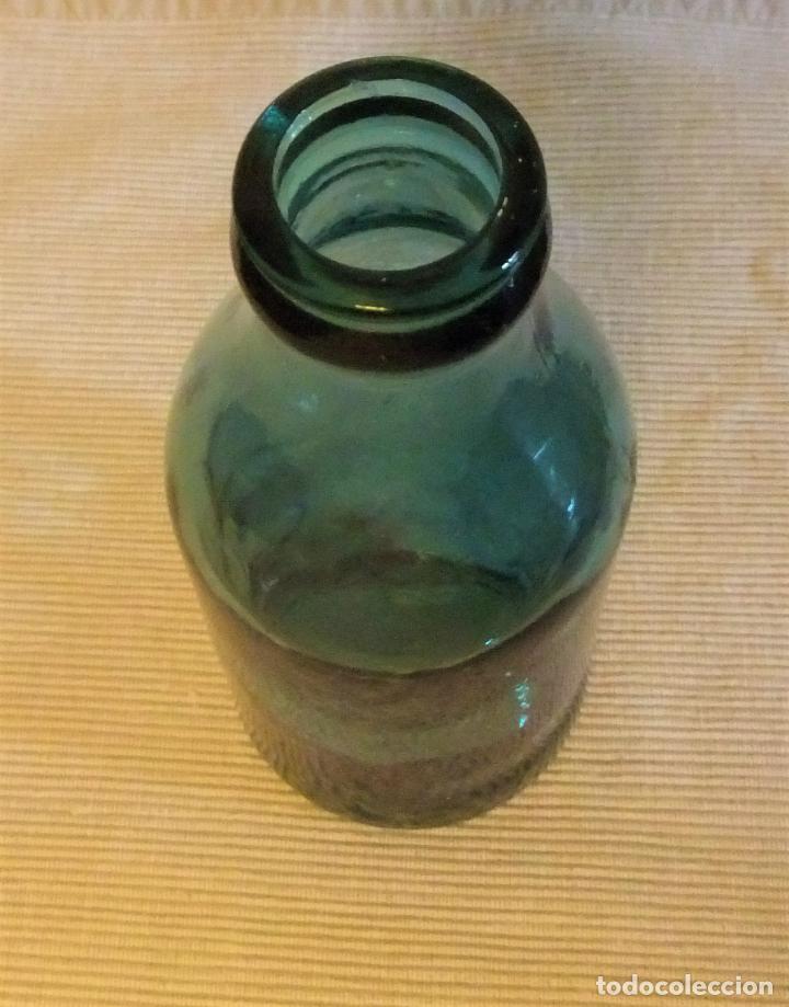 Antig&uuml;edades: ANTIGUA BOTELLA DE CRISTAL - Foto 2