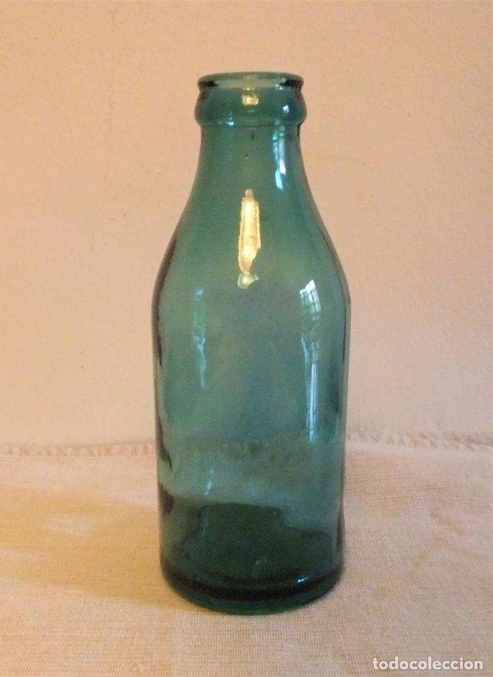 Antig&uuml;edades: ANTIGUA BOTELLA DE CRISTAL - Foto 1