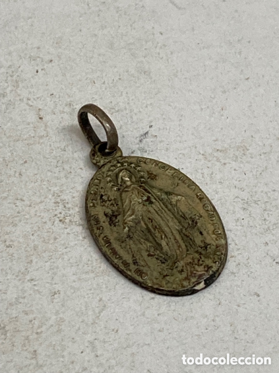 Antig&uuml;edades: Medalla de plata religiosa - Foto 1