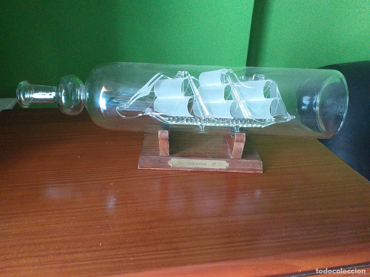Antig&uuml;edades: Barco de cristal metido en una botella - Foto 5