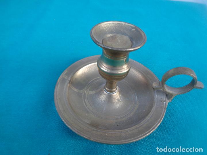 Antig&uuml;edades: PALMATORIA DE BRONCE PORTA VELAS - Foto 1