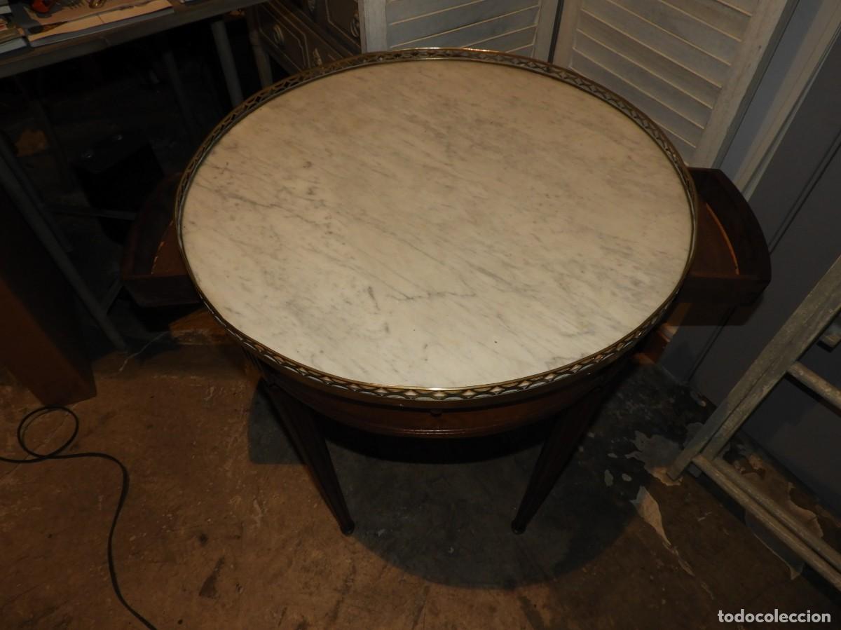 Antig&uuml;edades: MESA DE CENTRO DE NOGAL CON SU MARMOL Y BARANDILLA DE BRONCE - Foto 5