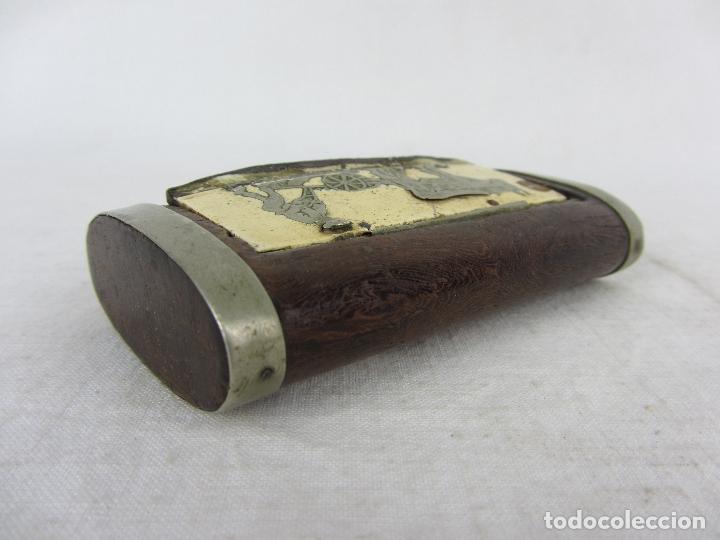 Antig&uuml;edades: Caja para rap&eacute; en madera y hueso - s.XIX - Foto 3