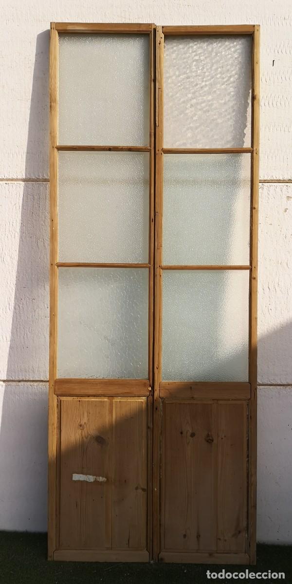 Antig&uuml;edades: Puerta cristalera antigua de doble hoja