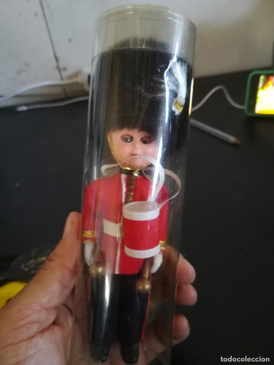 Antig&uuml;edades: MU&Ntilde;ECO RECUERDO EN SU ESTUCHE / POL2 - Foto 2