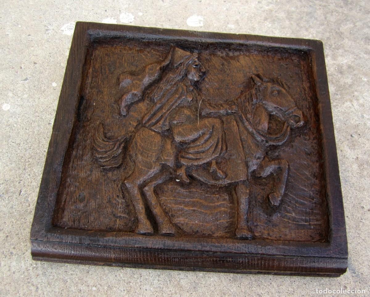 Antig&uuml;edades: Talla en madera de dama montando a caballo - Foto 1