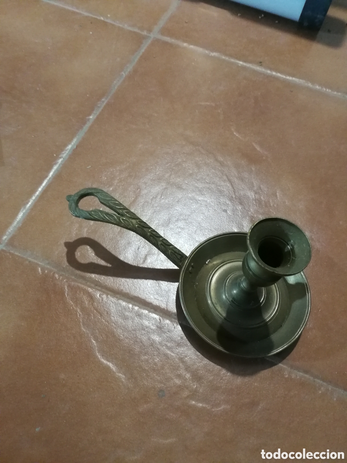 Antig&uuml;edades: Palmatoria de bronce velas - Foto 3