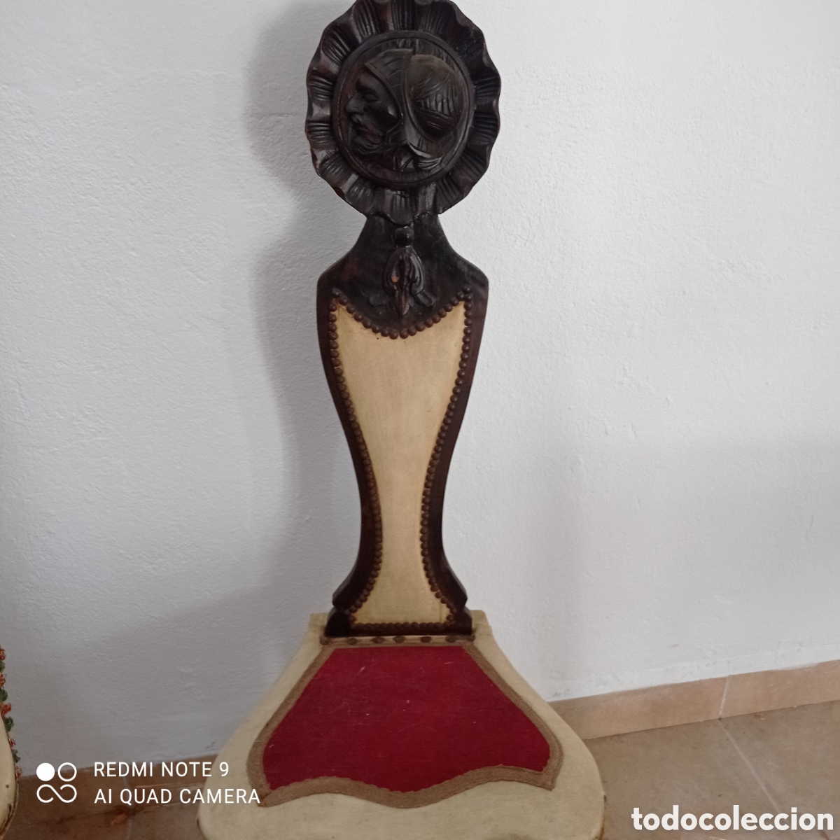 Antig&uuml;edades: Juego de sillas talladas a mano - Foto 2