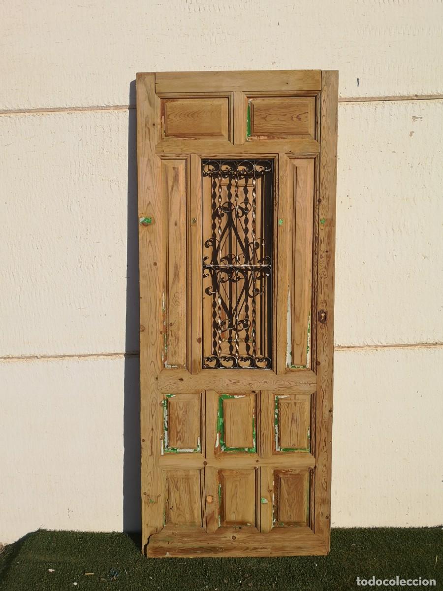 Antig&uuml;edades: Puerta cristalera antigua de una hoja