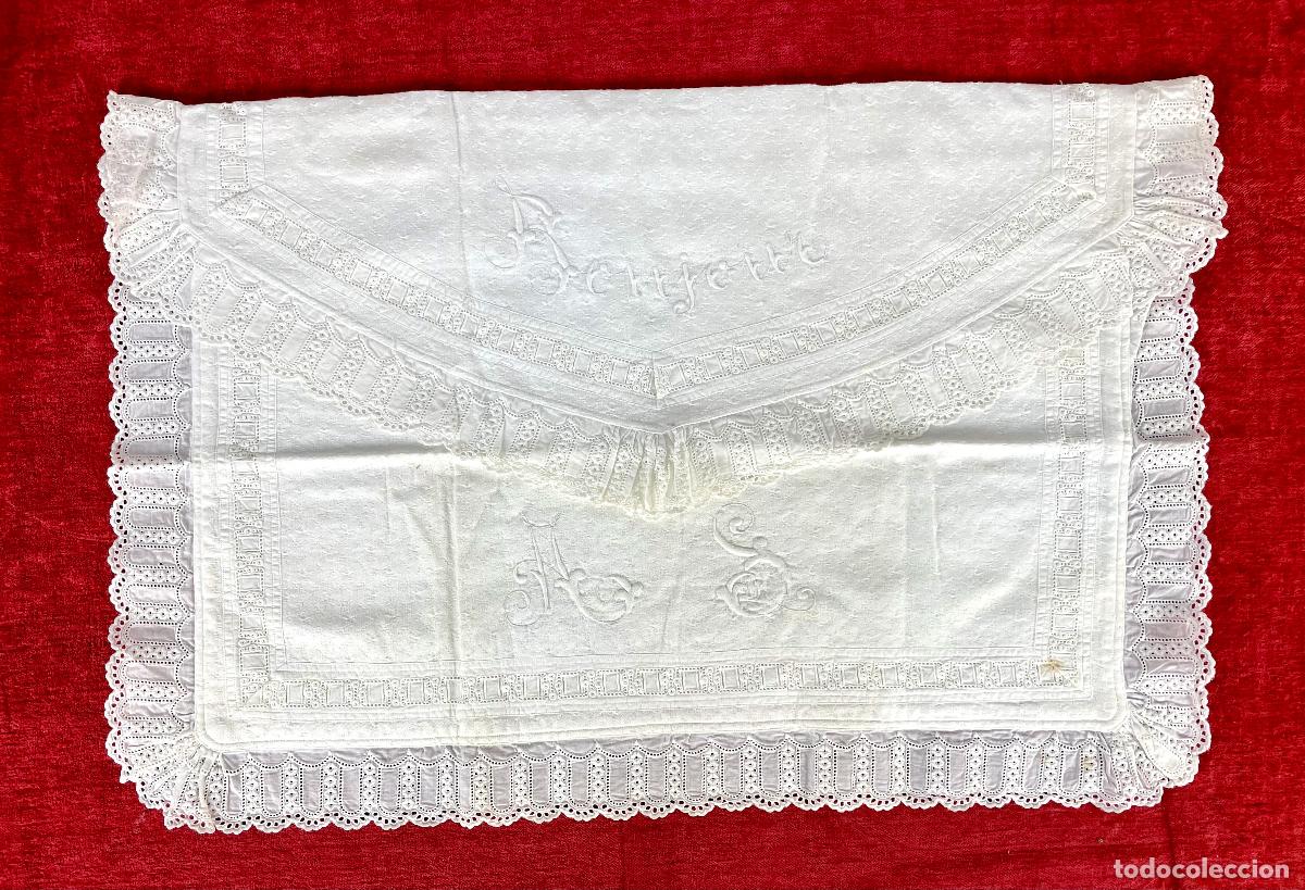 Antiguidades: BOLSA PARA PAN. ALGODON CON ENCAJE BORDADO A MANO. FRANCIA. SIGLO XIX