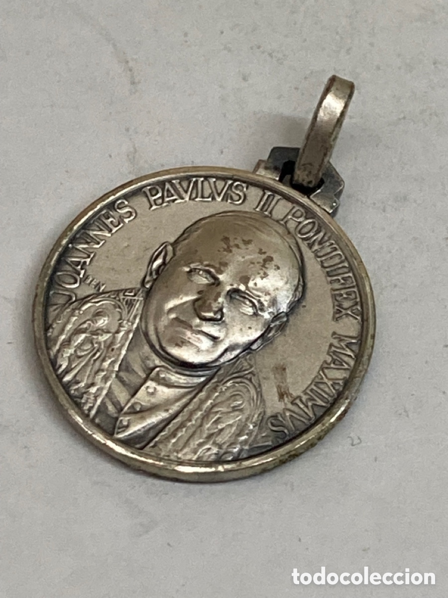 Antig&uuml;edades: Medalla de plata religiosa - Foto 1
