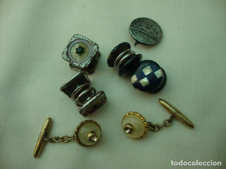 Antig&uuml;edades: antiguos cubrebotones y gemelos - Foto 1