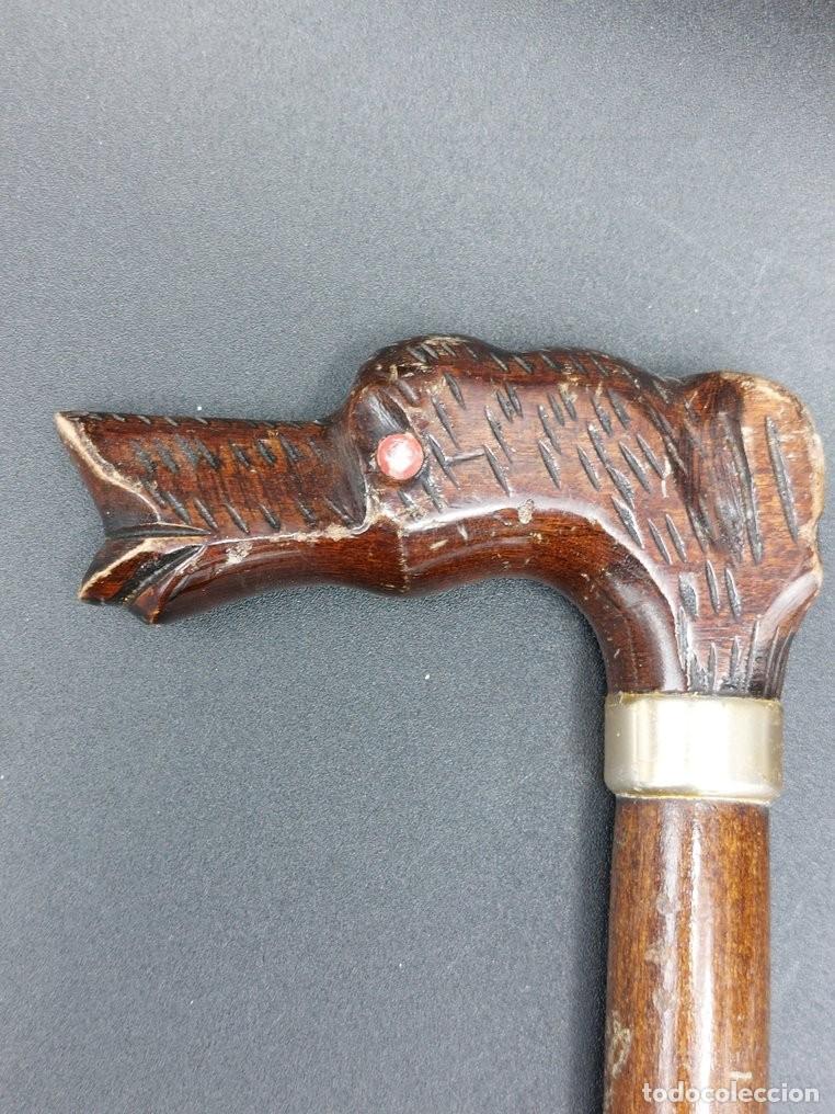 Antig&uuml;edades: Bast&oacute;n con cabeza de perro madera barnizada. - Foto 2